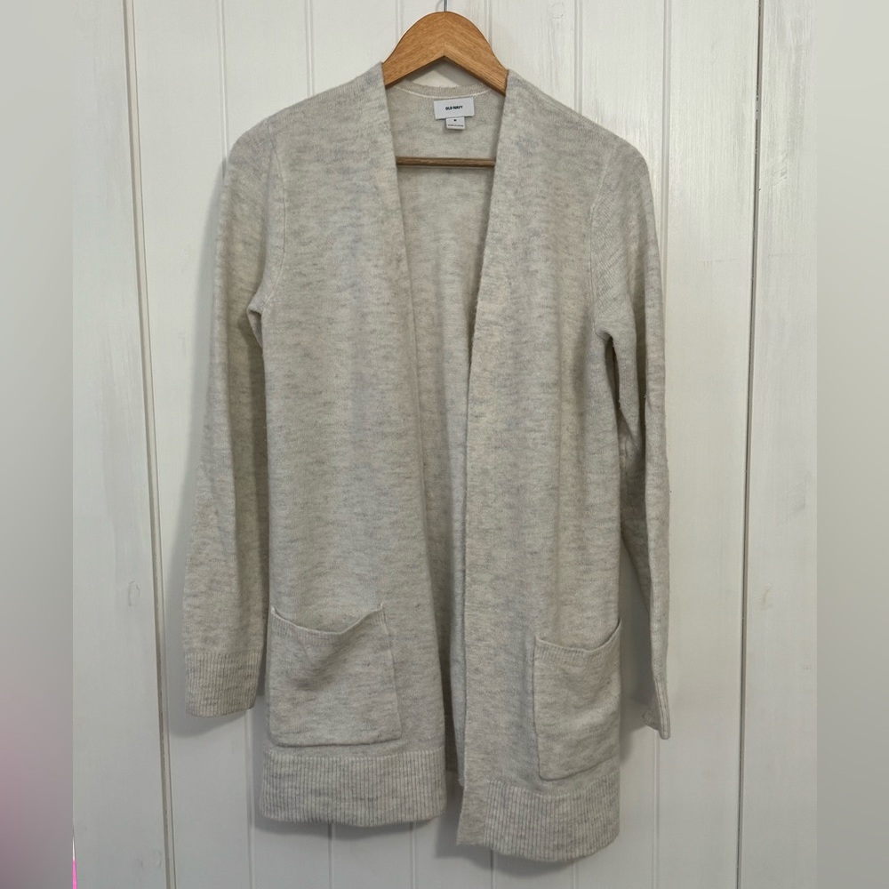 Women’s Light Grey Long Sweater great condition